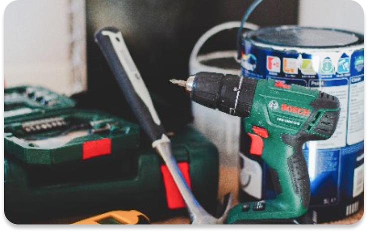 ドリルなどの濃いウブの画像